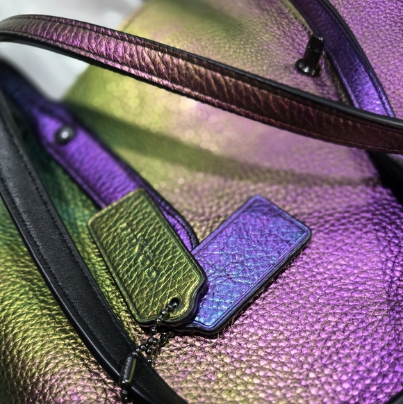 RaRE 🧜‍♀️NWT!!!🦄 COACH HOLOGRAM OILSLICK MARKET TOTE L/XL 36512 Unicorn - Picture 16 of 16